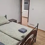 Dom Pri Rieke S Parkovanim Ferienhaus Žilina